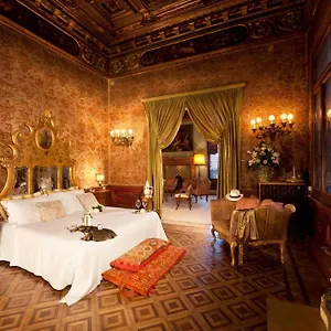 4* Gasthuis Palazzetto Pisani Grand Canal
